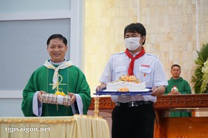 TGP.Sài Gòn - Giáo xứ Phú Bình: Thiếu nhi tri ân Linh mục chánh xứ ngày 21-8-2022