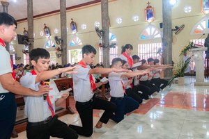 GP.Bắc Ninh - Xứ đoàn TNTT Gia Thất giáo xứ Vinh Tiến ra mắt ban điều hành mới