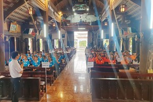 GP.Phát Diệm - Gặp mặt giới trẻ giáo hạt Tôn Đạo