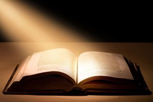 Điều gì làm cho các sách thánh trở nên một cuốn Kinh Thánh duy nhất?