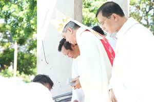 GP.Phát Diệm - Giáo Xứ Yên Bình: Thánh lễ Tạ ơn làm phép viên đá góc tường