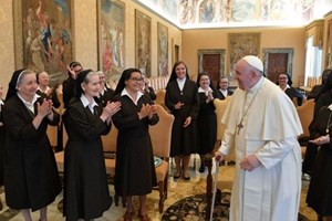 ĐTC mời gọi các nữ tu Capuchinô học cách lắng nghe tiếng Chúa qua sự thinh lặng