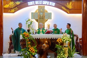 TGP.Sài Gòn - Giáo xứ Thánh Bường: cha Tổng Đại diện dâng lễ tạ ơn 25-9-2022