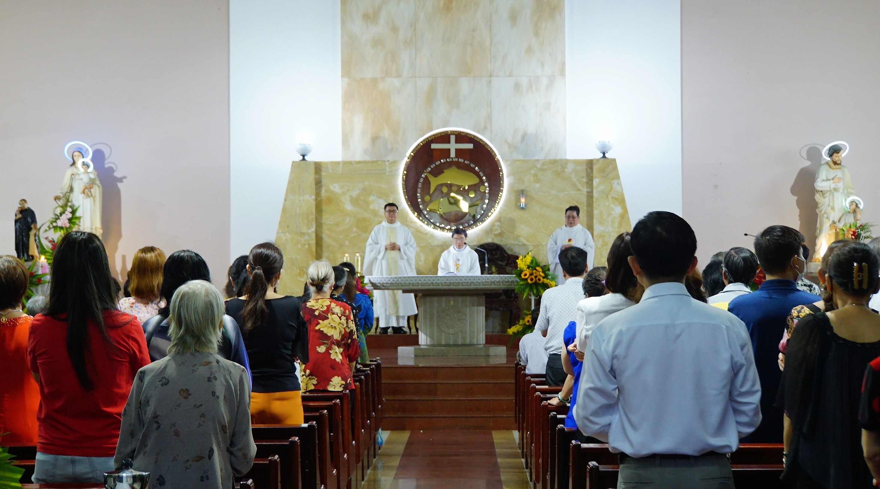 TGP.Sài Gòn - Lễ kính thánh Vinh Sơn Phaolô: Bổn mạng Caritas Phú Hòa