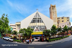TGP.Sài Gòn - Giáo xứ Hòa Hưng: Thánh lễ nhậm chức Linh mục tân chánh xứ - Tân Hạt Trưởng Phú Thọ 3-9-2022
