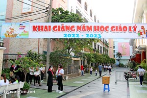 TGP.Sài Gòn - Giáo xứ Bùi Phát: Lễ khai giảng năm học Giáo lý niên khóa 2022-2023