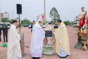 GP.Bắc Ninh - Thánh lễ làm phép đất và đặt viên đá đầu tiên Nhà thờ An Tràng
