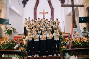 GP.Bắc Ninh - Giáo xứ Nam Viên hân hoan cung nghinh Thánh Giá Đại hội Giới trẻ