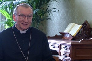ĐHY Parolin tạ ơn Chúa vì hồng ân 10 năm Giáo hoàng của Đức Thánh Cha