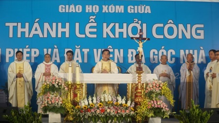 GP.Hưng Hóa - Thánh lễ khởi công, làm phép và đặt viên đá xây dựng nhà thờ giáo họ Xóm Giữa - giáo xứ Tiên Kiên