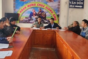 GP.Hưng Hóa - Giáo xứ Vân Đồn tổ chức thi kinh nguyện và giáo lý trong ngày lễ khai mạc Tuần Thánh