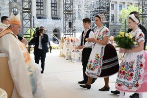 Bài giảng Thánh lễ Chúa Nhật IV Phục Sinh - Hungary