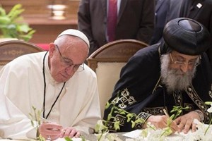 ĐTC Phanxicô và Đức Thượng phụ Tawadros II mong ngày các Kitô hữu có thể cử hành Thánh Thể chung