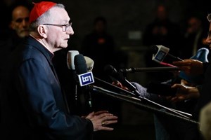 ĐHY Parolin: Kiev và Moscow được thông báo về việc Toà Thánh làm trung gian