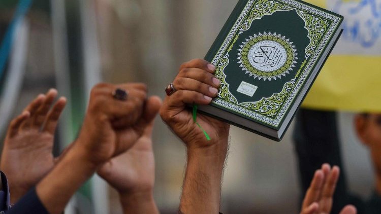 Đức Thánh Cha lên án vụ đốt kinh Koran ở Thuỵ Điển