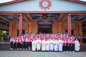 GP.Bắc Ninh - Hiệp đoàn Thiếu nhi Thánh Thể Thái Nguyên mừng bổn mạng