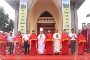 GP.Hưng Hóa - Thánh lễ tạ ơn và làm phép nhà thờ Giáo họ Tân Tiến – Giáo xứ Phú Lâm