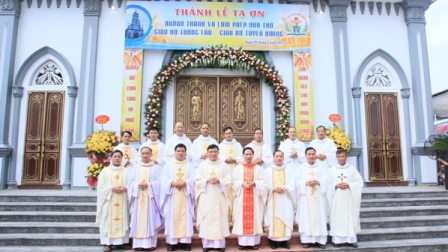 GP.Hưng Hóa - Thánh lễ tạ ơn làm phép nhà thờ Giáo họ Trũng Lầu – Giáo xứ Tuyên Quang