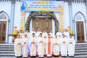 GP.Hưng Hóa - Thánh lễ tạ ơn làm phép nhà thờ Giáo họ Trũng Lầu – Giáo xứ Tuyên Quang
