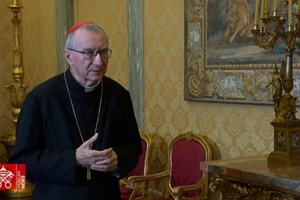 ĐHY Parolin: Đức Thánh Cha đến Ajaccio để kêu gọi cầu nguyện, công lý và trách nhiệm