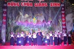 GP.Hưng Hóa - Đêm hoan ca và Thánh lễ mừng Chúa Giáng Sinh tại Nhà thờ Chính tòa Sơn Lộc 2024