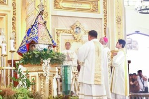 Đức TGM Fisichella chủ sự Thánh lễ tại Đền thánh quốc tế Antipolo ở Philippines