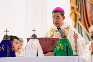 GP.Hưng Hóa - Giáo phận  Thánh lễ Làm Phép Dầu năm 2024