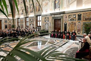 Đức Thánh Cha tiếp các thành viên Quỹ Giáo hoàng