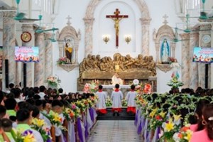 GP.Hưng Hóa - Giáo xứ Cần Kiệm: 147 em xưng tội rước lễ lần đầu