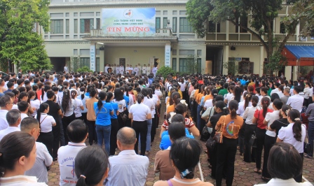 GP.Hưng Hóa - Ban Hành Giáo và Ca Đoàn Giáo Hạt Yên Bái Hành Hương Năm Thánh