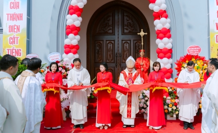 GP.Hưng Hóa - Thánh Lễ Khánh Thành Và Làm Phép Nhà Thờ Giáo Họ Đông Dần