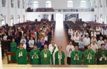 GP.Hưng Hóa - Giới Doanh Trí, Giới Y Tế và Giới Giáo Chức Hành Hương Năm Thánh Tại Nhà Thờ Giáo Xứ Hoàng Xá