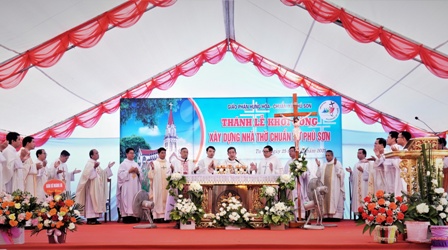 GP.Hưng Hóa - Thánh Lễ Đặt Viên Đá Xây Dựng Nhà Thờ Chuẩn Xứ Phú Sơn