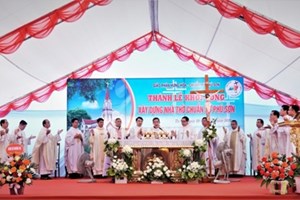 GP.Hưng Hóa - Thánh Lễ Đặt Viên Đá Xây Dựng Nhà Thờ Chuẩn Xứ Phú Sơn