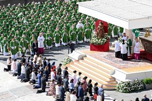 Ngày Năm Thánh dành cho Giới Truyền giáo và Người Di dân