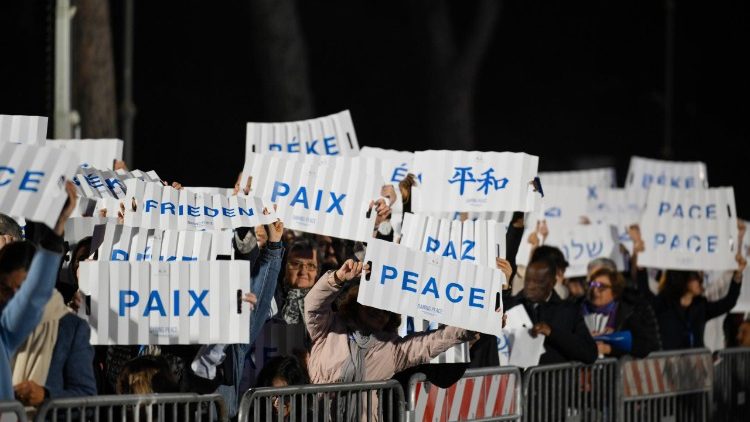 Lời kêu gọi của các tôn giáo: Hãy dám sống hòa bình. Chiến tranh là thất bại của nhân loại