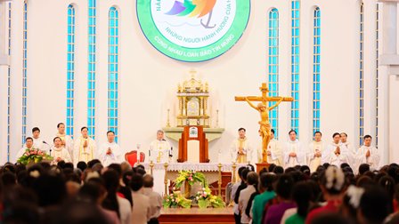 GP.Hưng Hóa - Hội Mân Côi Giáo Phận  Hành Hương Năm Thánh Tại Nhà Thờ Chính Tòa Sơn Lộc