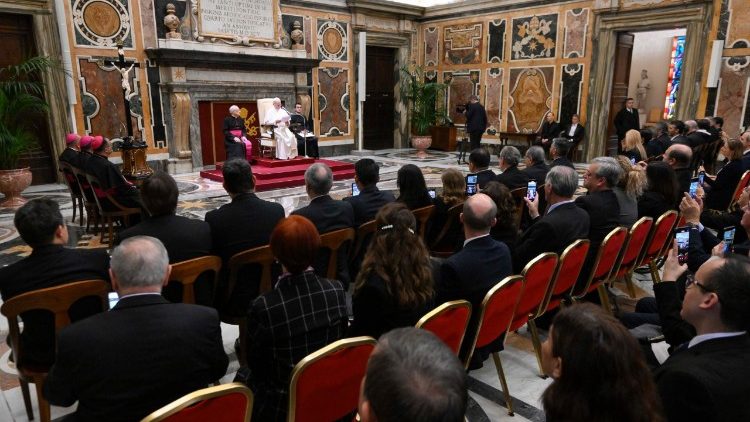 Đức Thánh Cha: Đại học Công giáo là con đường trí tuệ hướng về Thiên Chúa