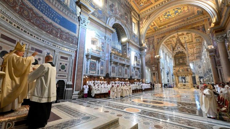 Bài giảng của Đức Thánh Cha Lêô XIV trong Thánh lễ Cung hiến Đền Thờ Lateranô 9 tháng 11 năm 2025