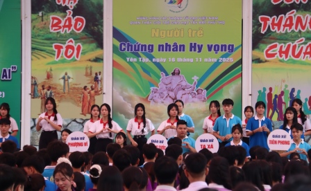 GP.Hưng Hóa - Giới Trẻ Giáo Hạt Tây Bắc Phú Thọ: Mừng Lễ Bổn Mạng Các Thánh Tử Đạo Việt Nam Và Hành Hương Năm Thánh Tại Nhà Thờ Yên Tập