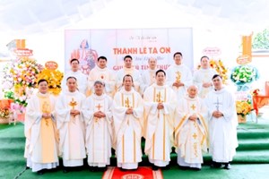 GP.Hưng Hóa - Ơn Chúa Dẫn Đường – Người Con Xuân Vân Trở Về Dâng Lễ Tạ Ơn Đầu Đời Linh Mục