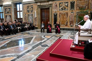 Đức Thánh Cha tiếp các tham dự viên Khóa Đào tạo Luật pháp và Mục vụ của Tòa Thượng thẩm Roma