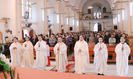 GP.Hưng Hóa - Giáo xứ Tạ Xá Hành Hương Năm Thánh Tại Nhà Thờ Yên Tập