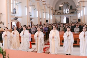 GP.Hưng Hóa - Giáo xứ Tạ Xá Hành Hương Năm Thánh Tại Nhà Thờ Yên Tập