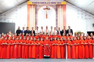 GP.Hưng Hóa - Ca Đoàn Cêcilia Giáo Xứ Phù Lao Mừng Lễ Quan Thầy