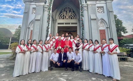 GP.Hưng Hóa - Ca Đoàn Giáo Họ Nhà Xứ Tân Quang Mừng Lễ Thánh Cecilia Quan Thầy Và Kỷ Niệm 20 Năm Thành Lập