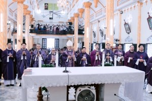 GP.Hưng Hóa - Giáo xứ Ro Lục tổ chức trọng thể lễ giỗ 50 năm Cha cố Giuse Nguyễn Đức Thịnh