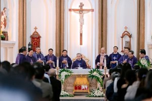 GP.Hưng Hóa - Lễ Giỗ 30 Năm Cha Cố Phêrô Doãn Quang Ngọc Tại Giáo Xứ Chiêu Ứng: Tưởng Nhớ Và Tri Ân