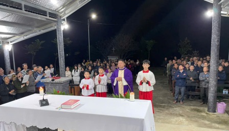 GP.Hưng Hóa - Giáo xứ Vân Đồn: Thánh Lễ Cầu Nguyện Cho Các Tín Hữu Đã Qua Đời