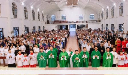 GP.Hưng Hóa - Các Giáo Xứ và Liên Huynh Huynh Đoàn Đa Minh Hạt Tây Nam Phú Thọ Hành Hương Năm Thánh Tại Giáo Xứ Hoàng Xá